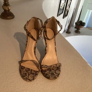 Anne Michelle Strapped Snake Design Shoes, Size 10, Color Multi Color